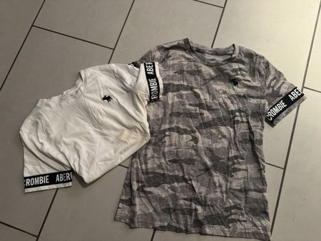 2 T-Shirts Abercrombie Kids Grösse 13-14 gebraucht