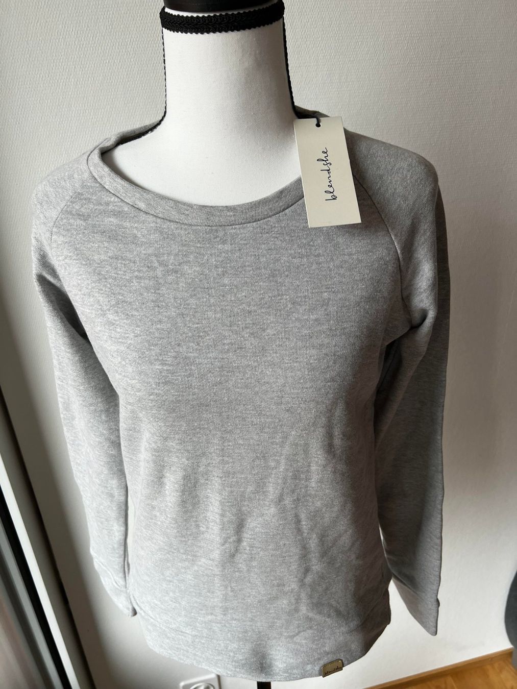 Pulls & Sweat-shirts: Neue Pulli 70% Cotton S/XS – Neuf avec emballage d'origine à Riehen par edu_92w7 1
