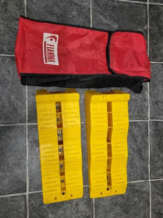 Set van 2 Fiamma Jumbo oprijblokken kopen