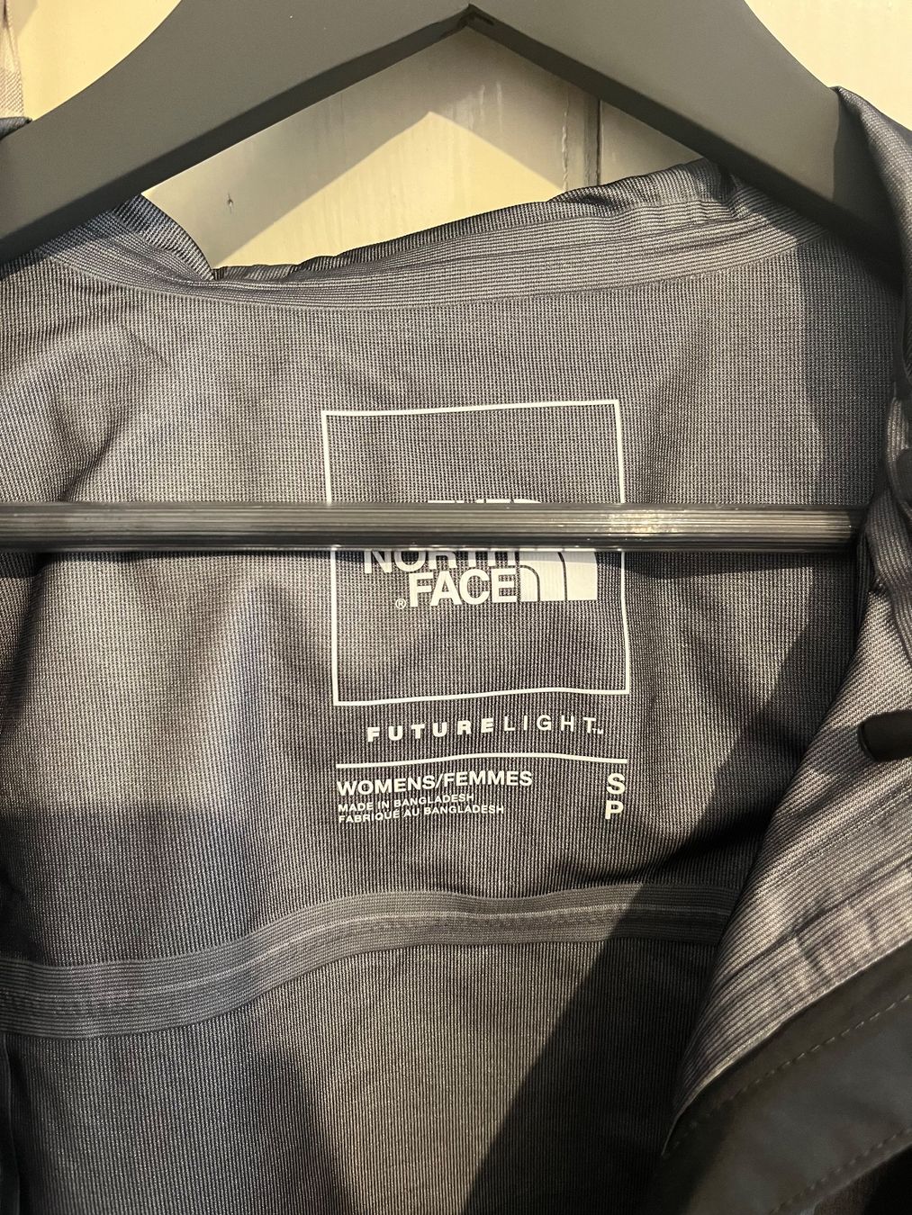 North Face Giacche: The North Face Futurelight Damen Jacke - Grösse S – Nuovo (secondo la descrizione) da Zürich venduto da lale25 2