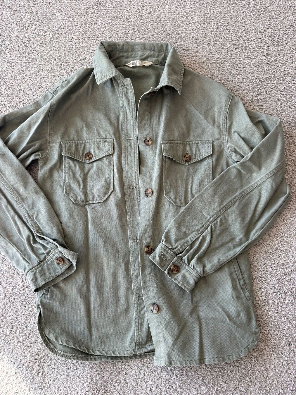 H&M Giacche & Cappotti: Hemd Jacke Gr.158 graugrün – Usato da Rapperswil SG venduto da cw30042006