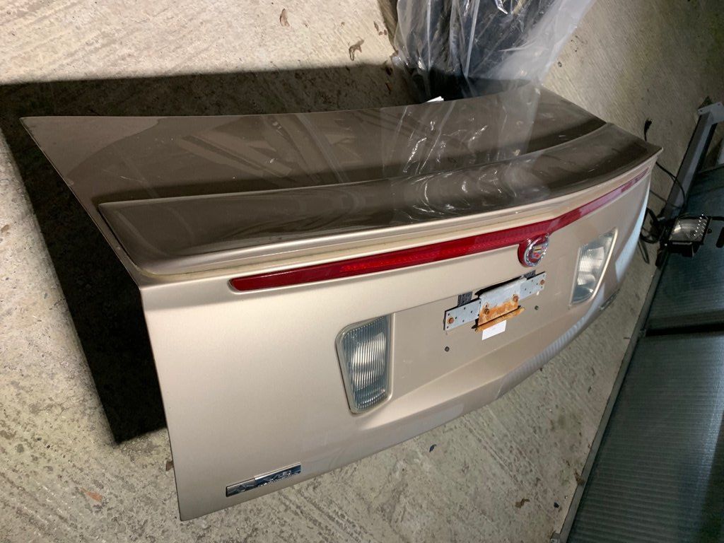 Cadillac Alle Autoersatzteile: Kofferraumdeckel Cadillac STS 05-10 – Gebraucht aus Stetten AG von klappag 2