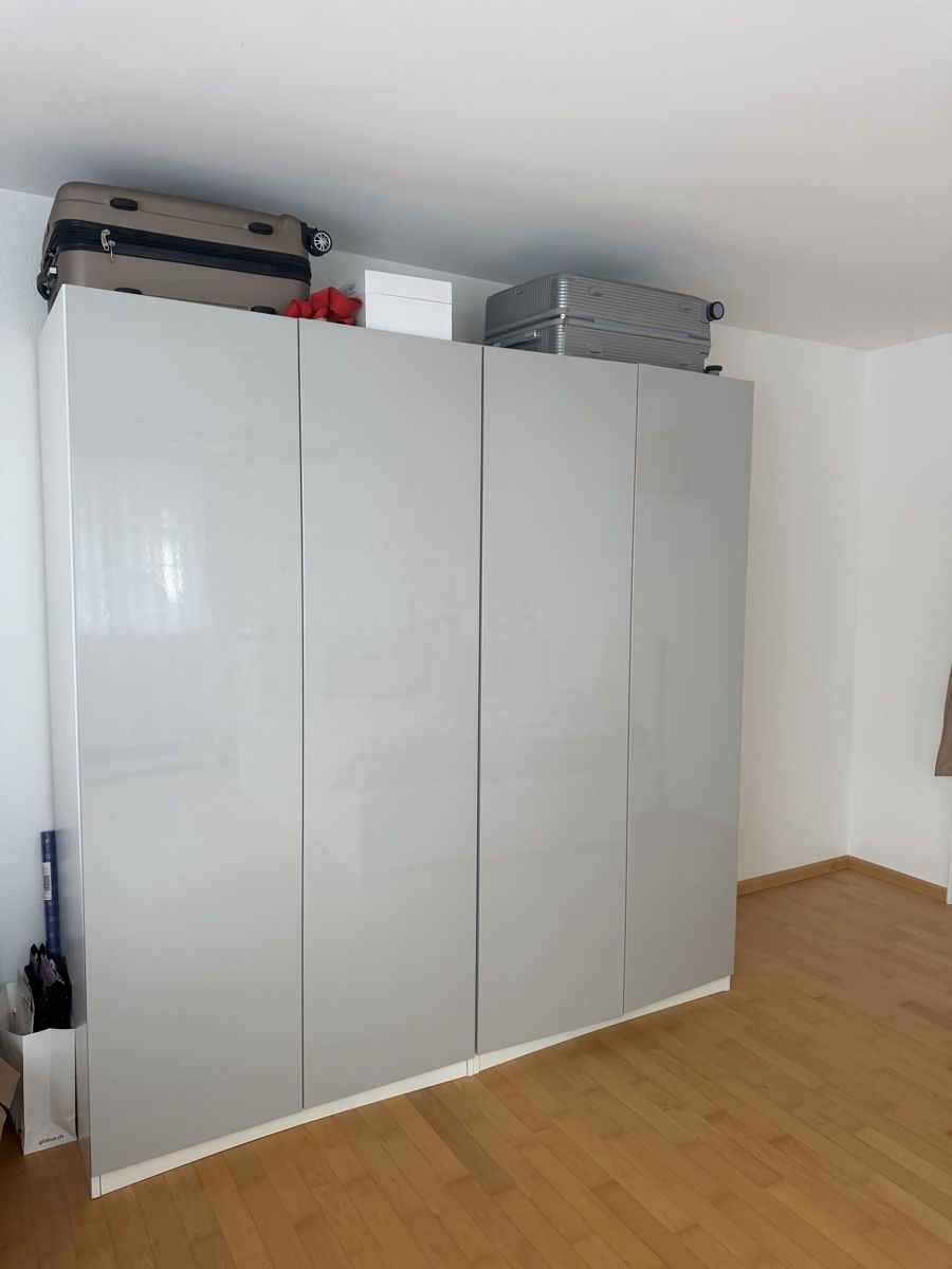 Armadi: Kleiderschrank – Usato da Röschenz venduto da enx_92lg