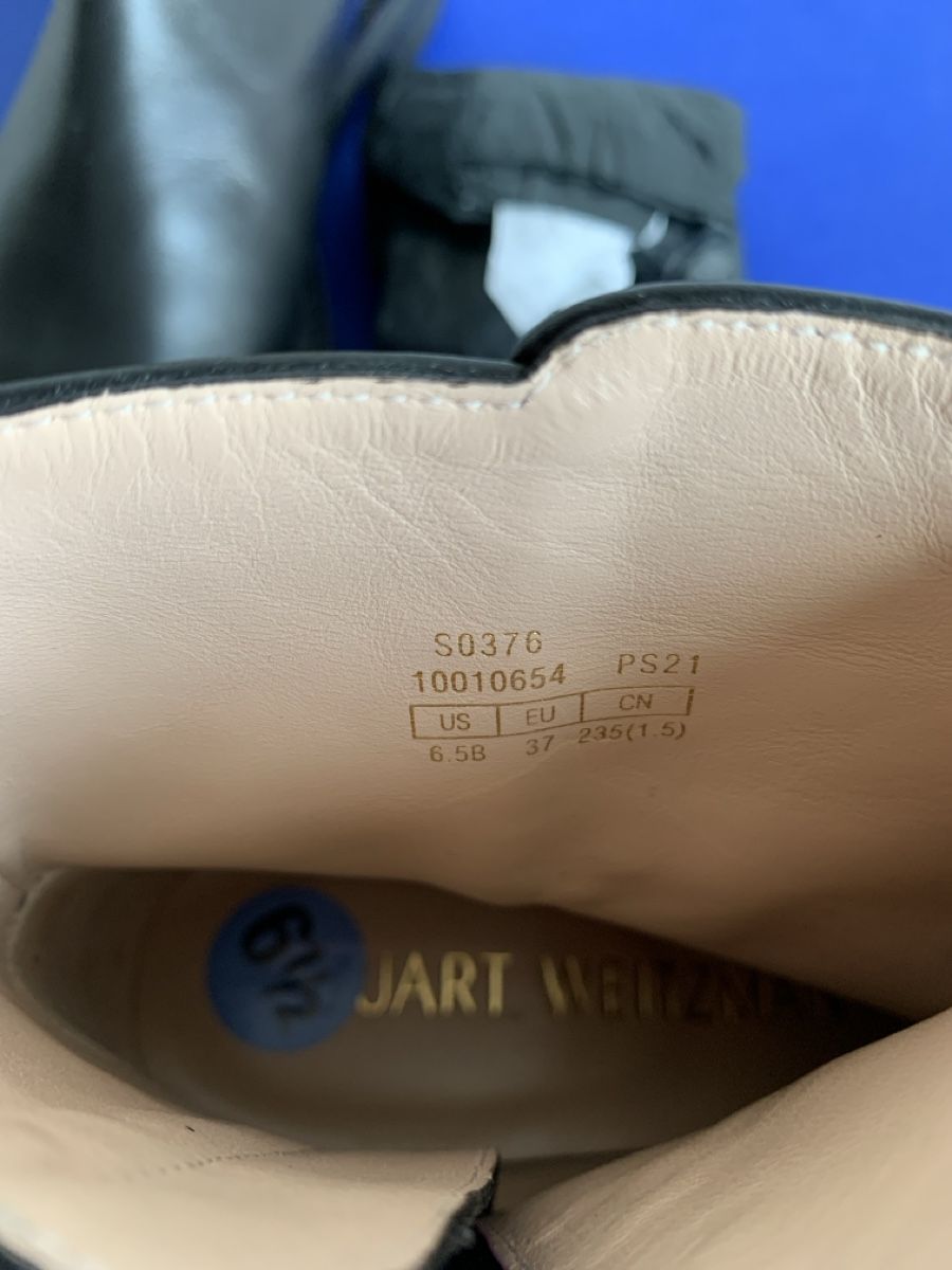 Stuart Weitzman Scarpe da donna: Stuart Weitzman: Schwarze Stiefeletten mit dicker Goldkette – Nuovo (secondo la descrizione) da Luzern venduto da designluzern 8