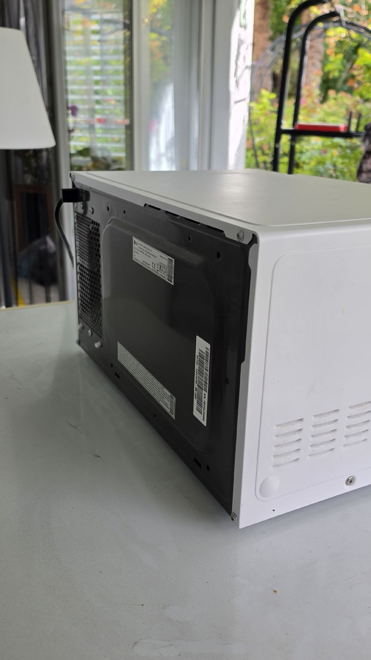 Elettrodomestici da cucina: Mikrowelle LG MS23NECBW /00 – Usato da Gisikon venduto da Michael_Lu 5