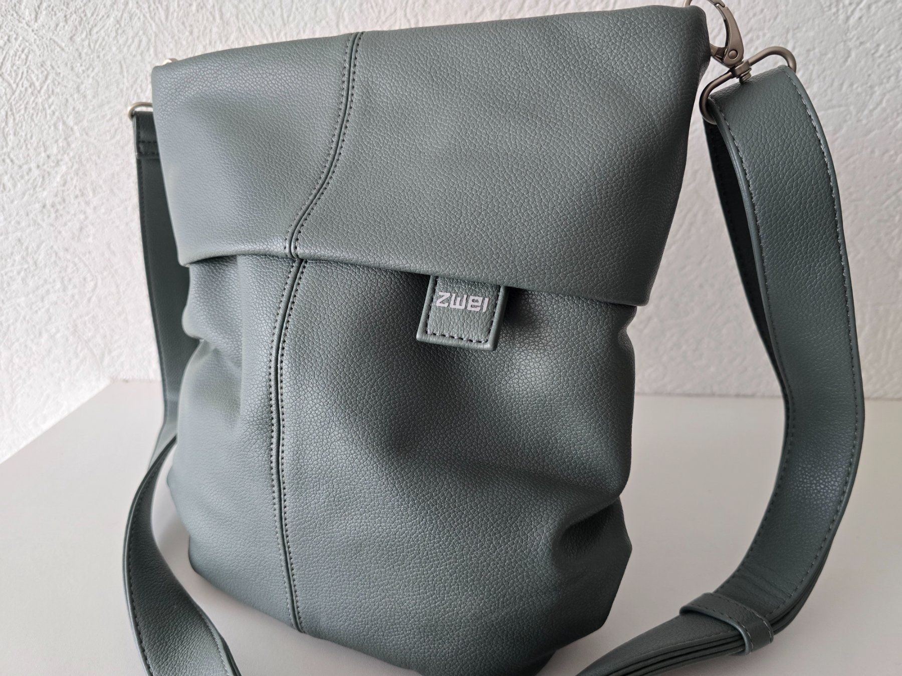 Zwei Sacs femmes: Sac de la marque ZWEI – Neuf (Voir description) à Les Verrières par kitel79 1