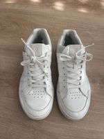 On Sneaker Roger Advantage weiss Grösse 38.5 gebraucht