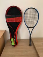 Lot de 2 raquettes de tennis.
