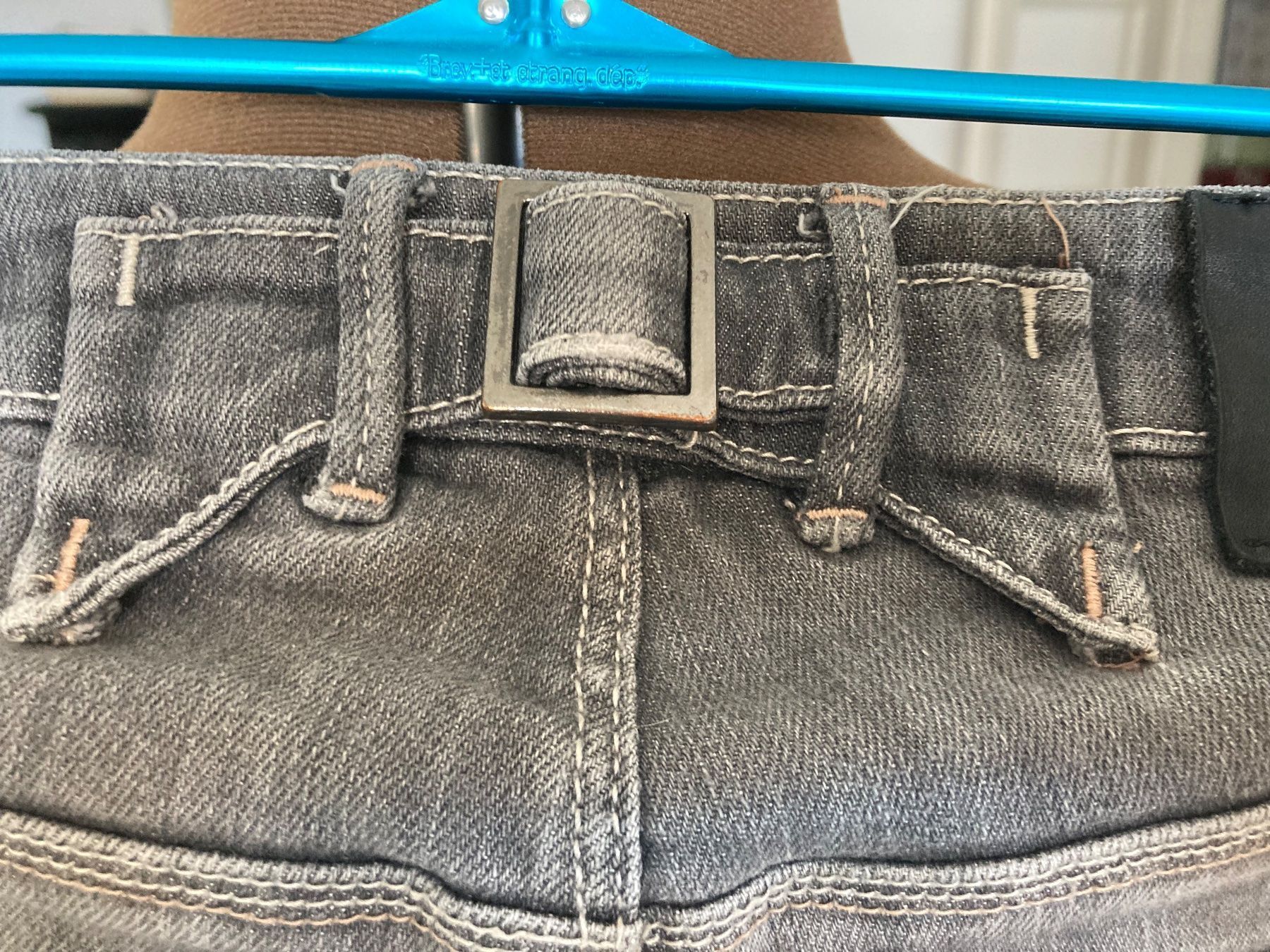 H&M Pantaloni: H&M Bermudas Mädchen Gr. 140, grau – Usato da Meggen venduto da tulipe21 5