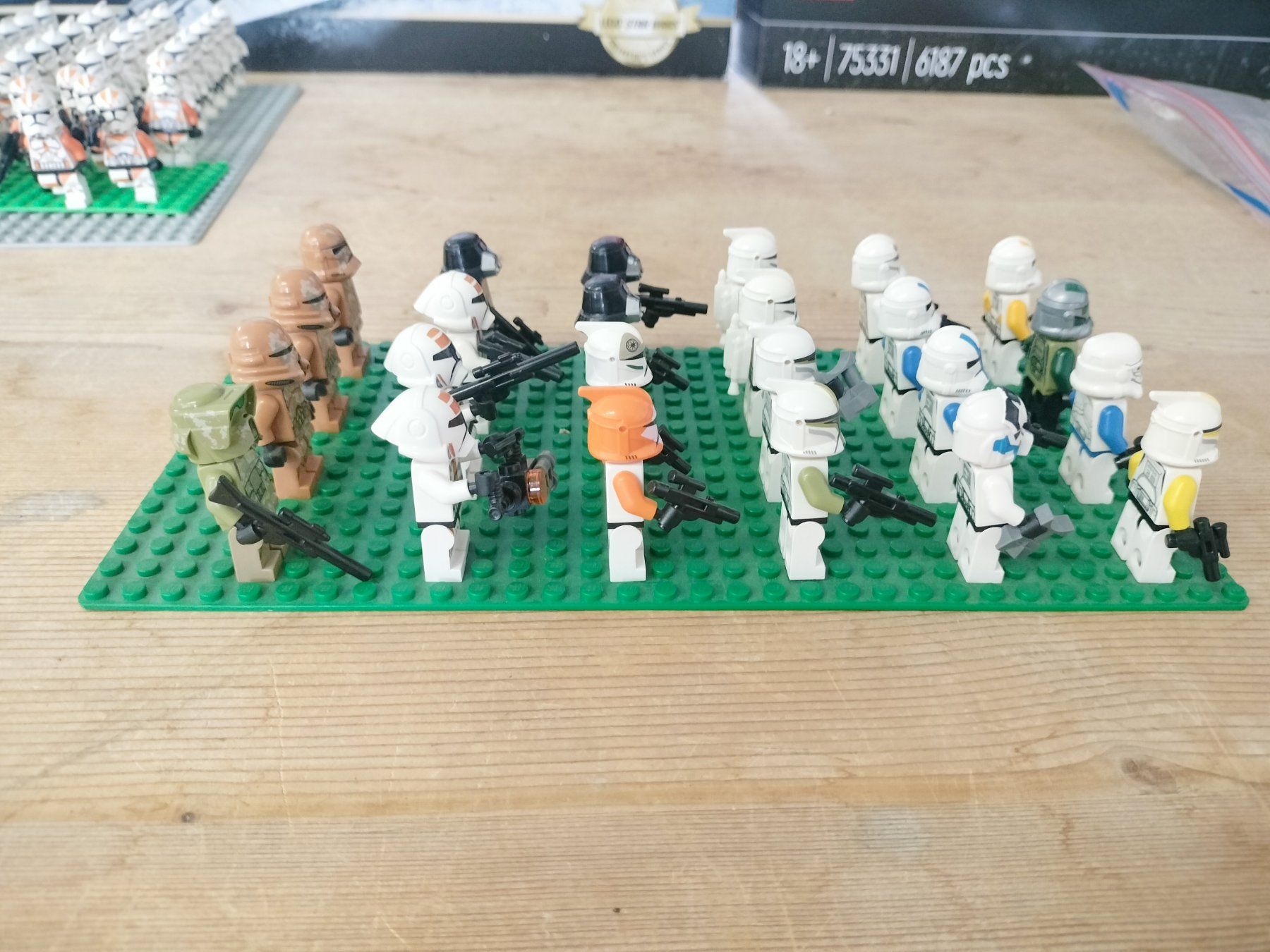 Lego Giocattoli: Lego Star Wars div. Clone Trooper 24 Stück – Usato da Wil SG venduto da RoyalBricks 5