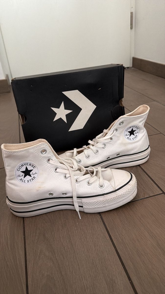 Converse Scarpe da uomo: Converse white – Usato da Carouge GE venduto da goi_krq7