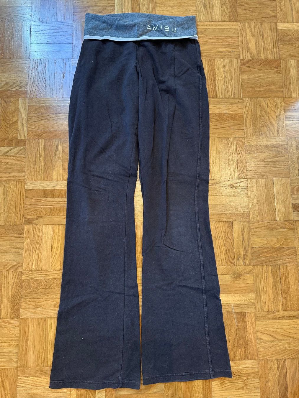 Pantaloni: Yoga Hose Amisu Gr. S – Usato da Winterthur venduto da nelead