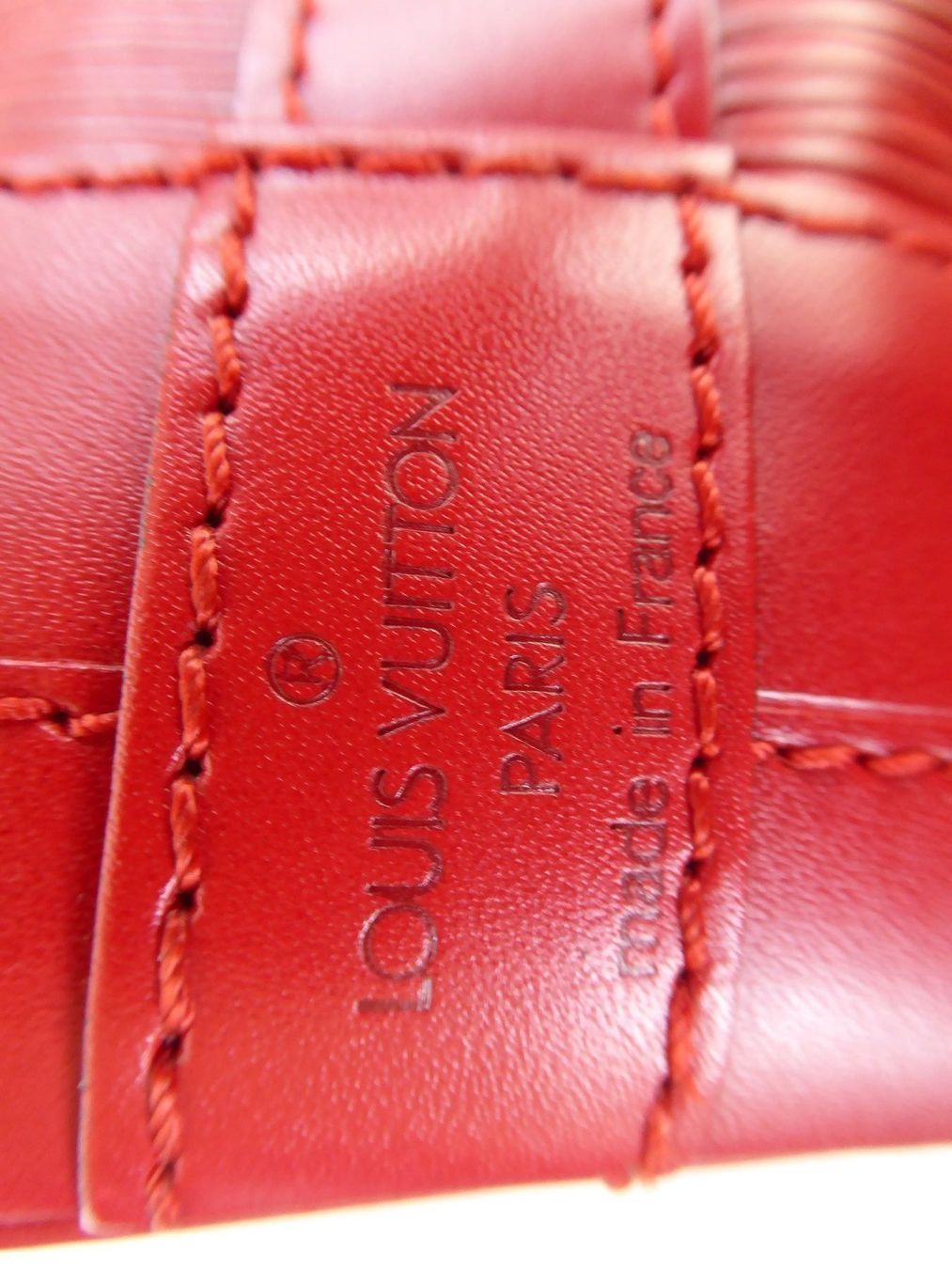 Louis Vuitton Borse da donna: LOUIS VUITTON EPI NOE GM rot – Usato da Berneck venduto da chouchou1415 4