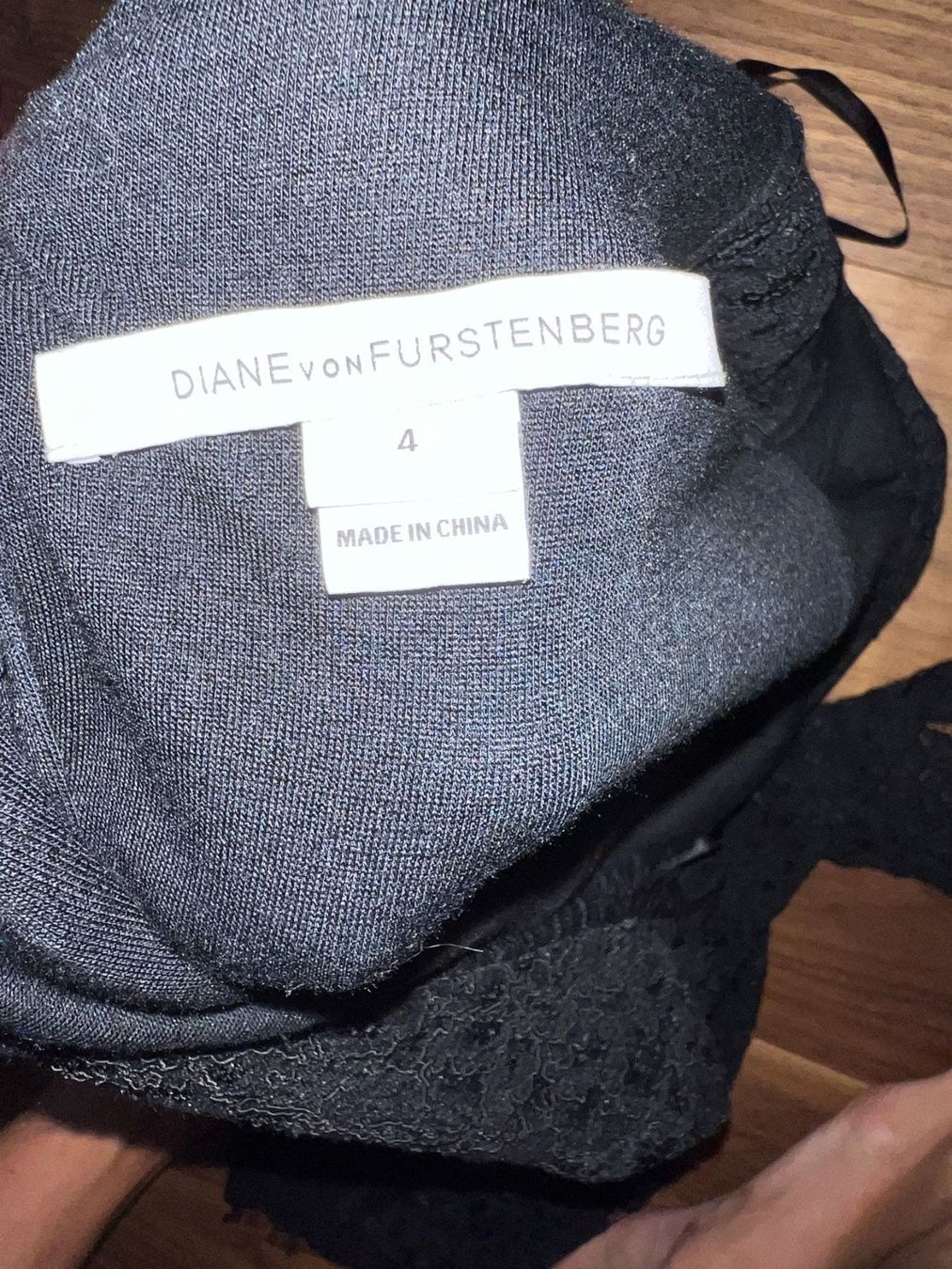 Diane von Furstenberg Vestiti: Diane von Furstenberg Lace Dress – Usato da St-Sulpice VD venduto da juhdu 7