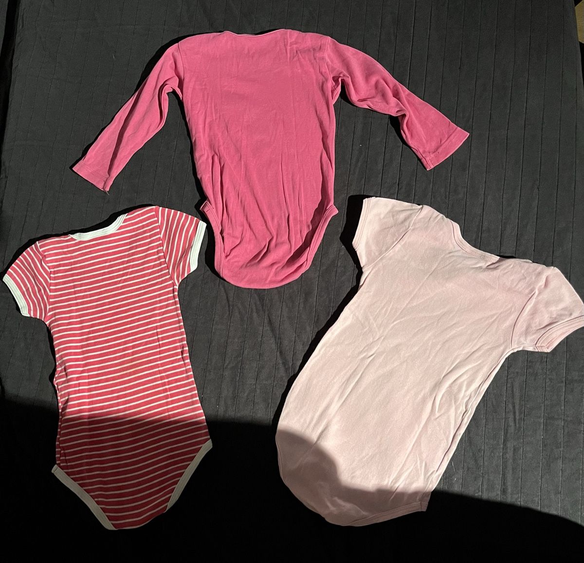 Lotti & Set di vestiti: 3er Set Bodys, Grösse 80/86 – Usato da Kirchberg BE venduto da qualle01 1