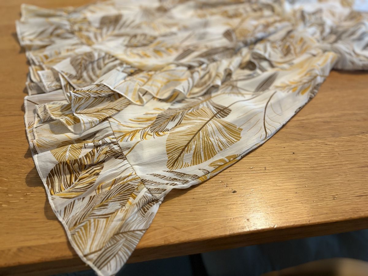 Kleider: Robe taille S – Gebraucht aus Attalens von Skorpionica 1