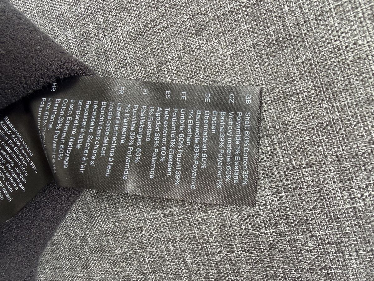 Cos Gilets & Westen: COS Strickweste Gr. XS  – Neu (gemäss Beschreibung) aus Allschwil von oza_28jw 2
