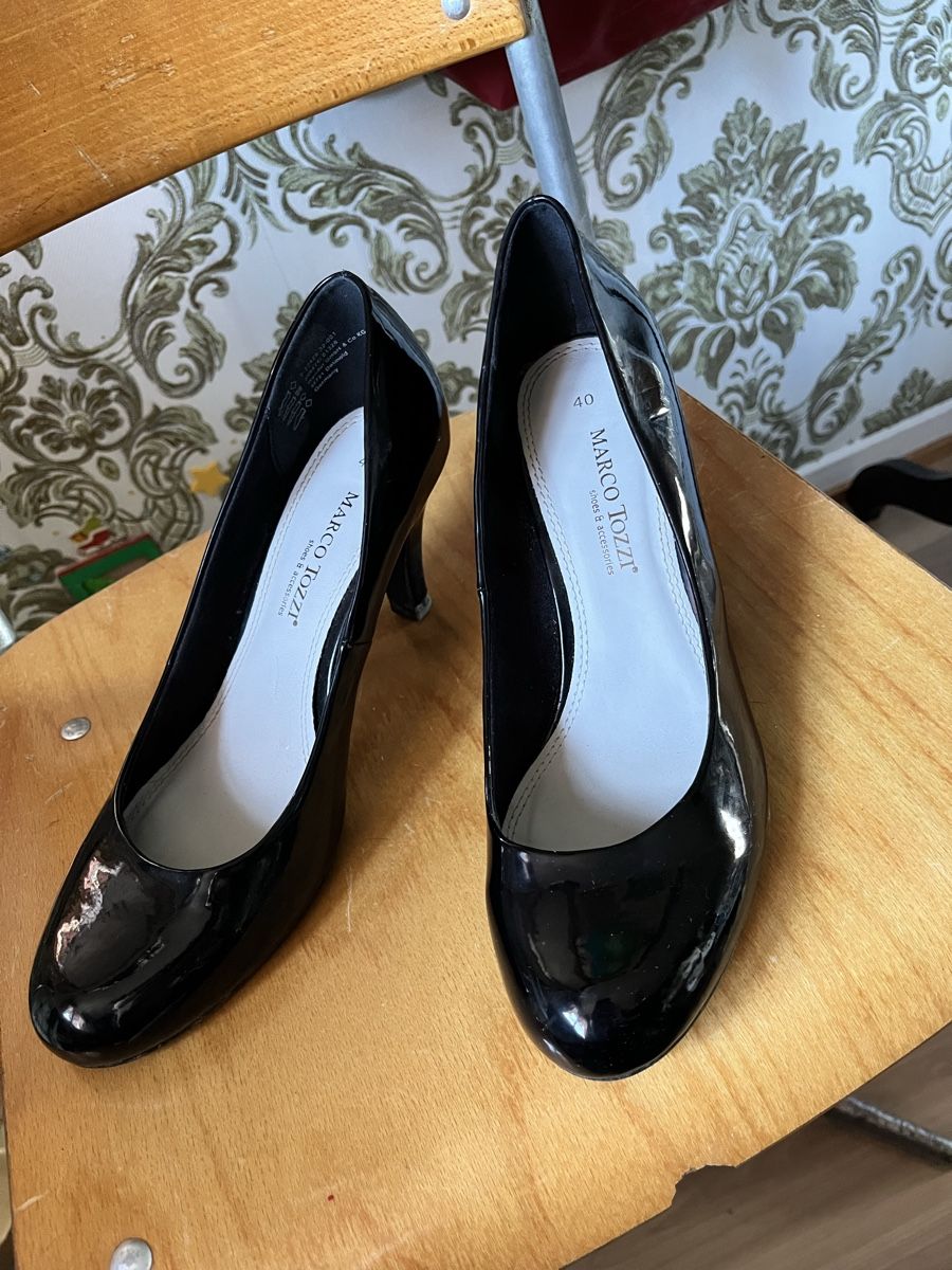 Scarpe da donna: Pumps – Usato da Hochdorf venduto da Forestgreen