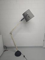 Stehlampe