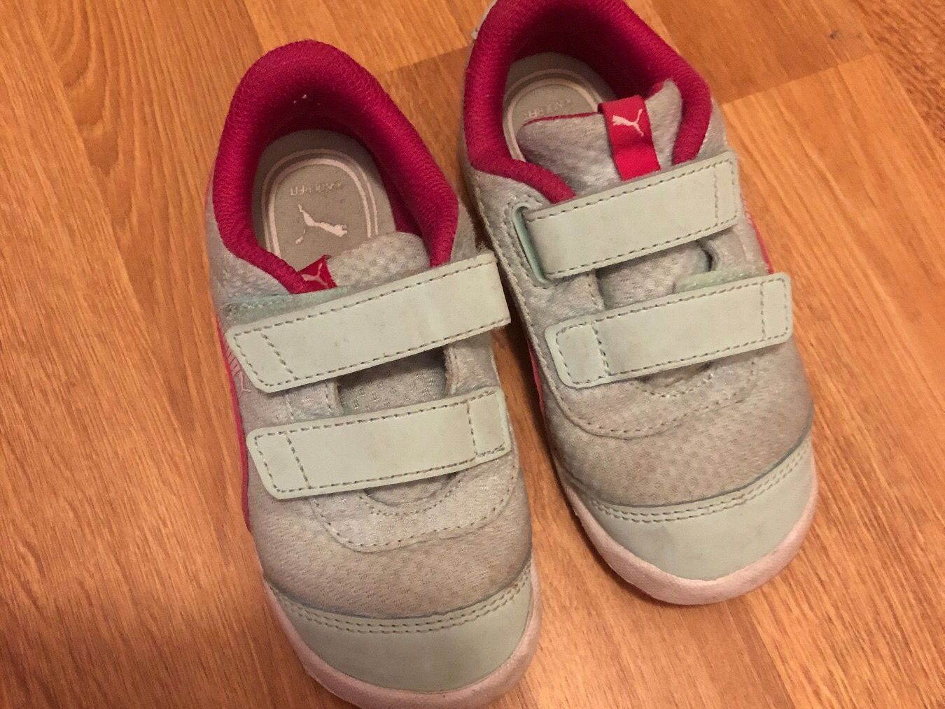 Puma Schuhe für Mädchen: Puma Schuhe Gr. 25 – Gebraucht aus Emmenbrücke von JJ_89