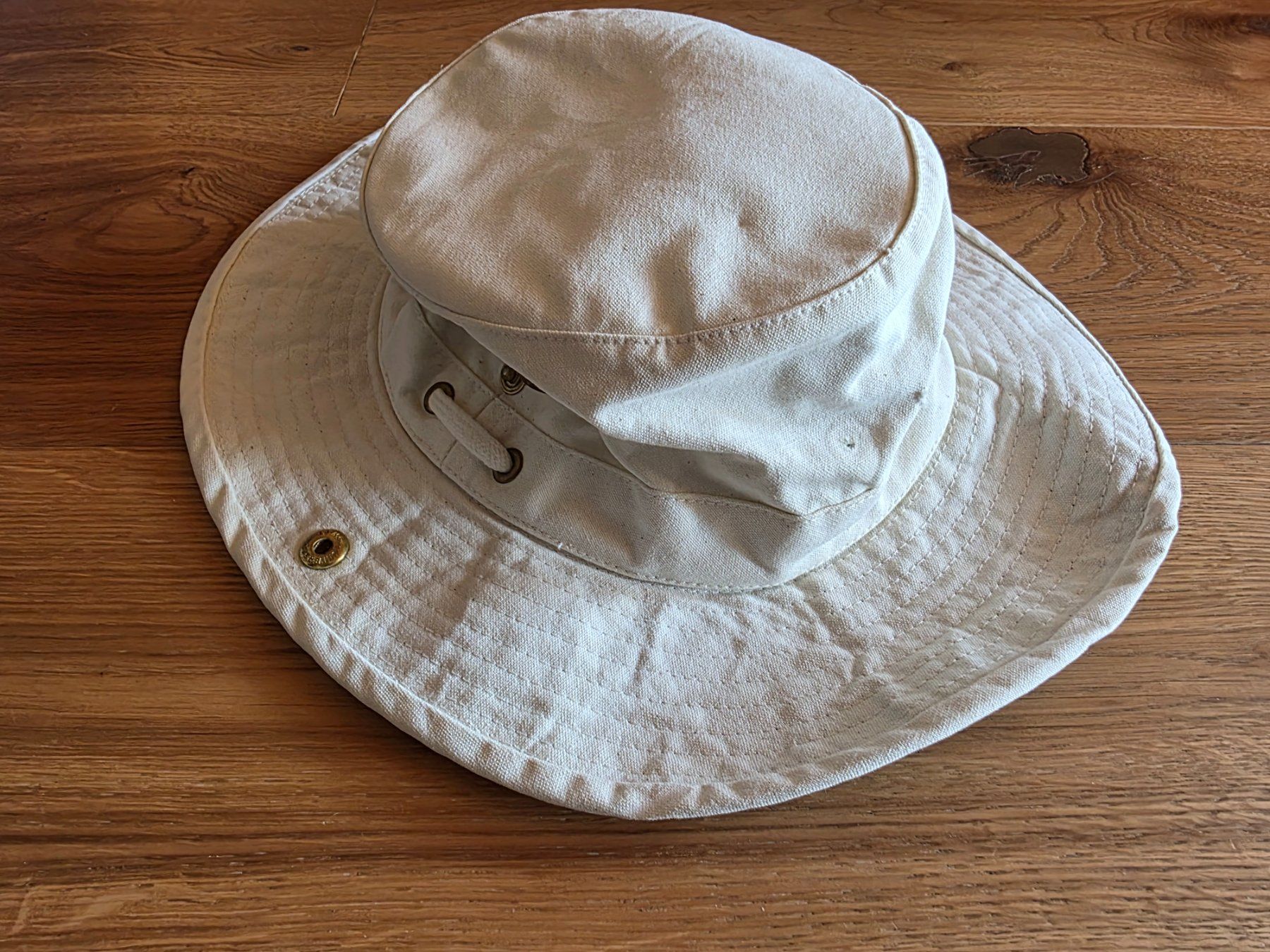 Tilley Copricapi, berretti & cappellini: The Tilley Hat - Modell T3 - Grösse 7 1/2 - 60 cm beige – Usato da Walterswil BE venduto da Lonitti 8