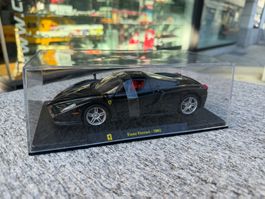 ⭐ Ferrari 1:24 Enzo Black   ⭐