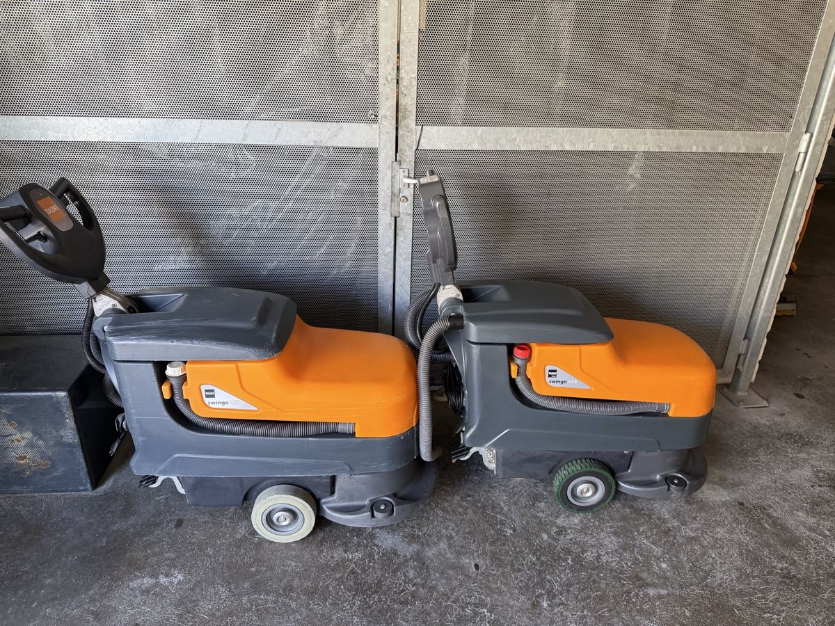 Toutes les machines: TASKI Swingo 455 B  – D'occasion à Grenchen par daj_d7l2 2