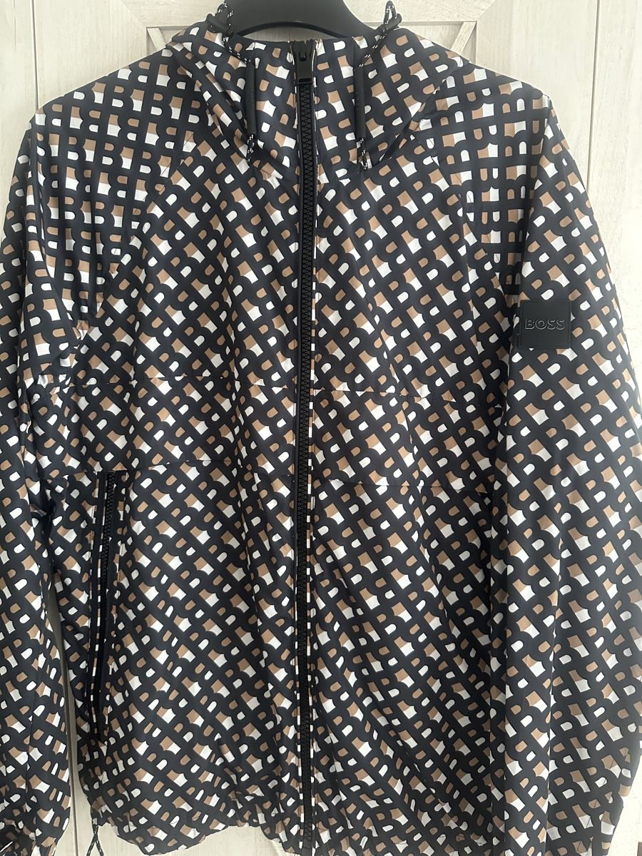 Hugo Boss Giacche: Boss Regenjacke Grösse 50 – Nuovo (secondo la descrizione) da Gachnang venduto da tsc_5kvc