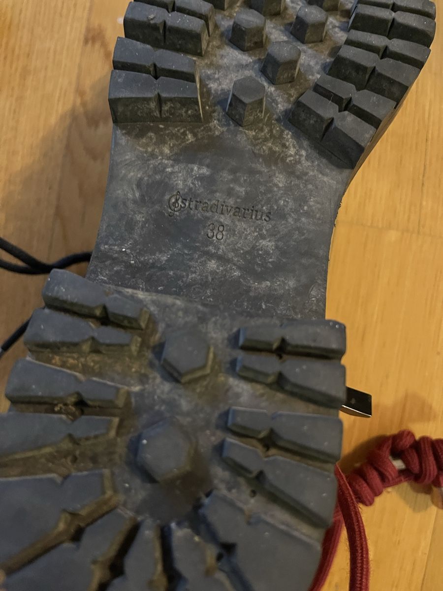 Damenschuhe: Schuhe Stradivarius Schnürboots Gr. 38 LEFT RIGHT – Gebraucht aus Rüschlikon von Lajniii 8