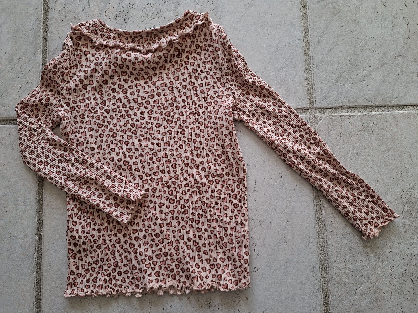 C&A Pullover & Sweatshirts: Langarmshirt, Gr.122 – Gebraucht aus Seuzach von Strandkorb_ 2