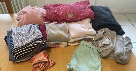 Lot de vêtements en taille 110-116