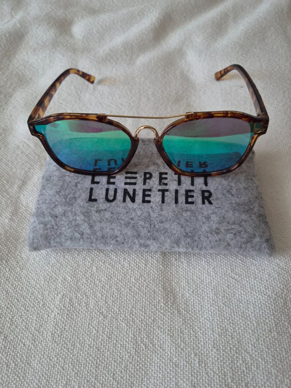 Brillen & Gläser: Lunettes de soleil le Petit Lunetier – Gebraucht aus Lausanne von leroyaumedereven