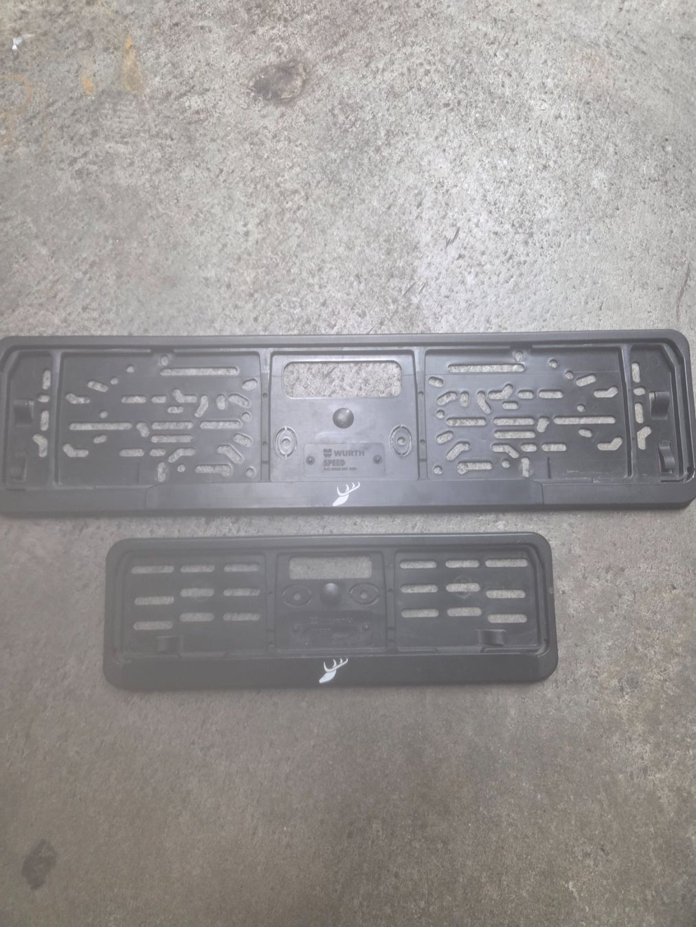 Tutti pezzi di ricambio auto: Nummerschild Rahmen schwarz – Usato da Spreitenbach venduto da Brm4 1