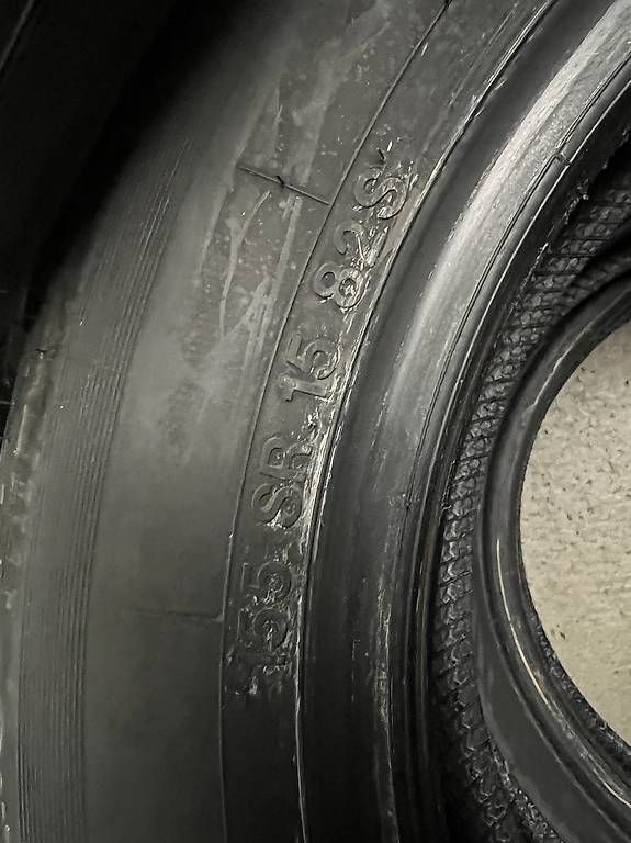 Pneus & Kompletträder: Vw Käfer Pneu neu Orginal  – Gebraucht aus Bassersdorf von executiv-e 3