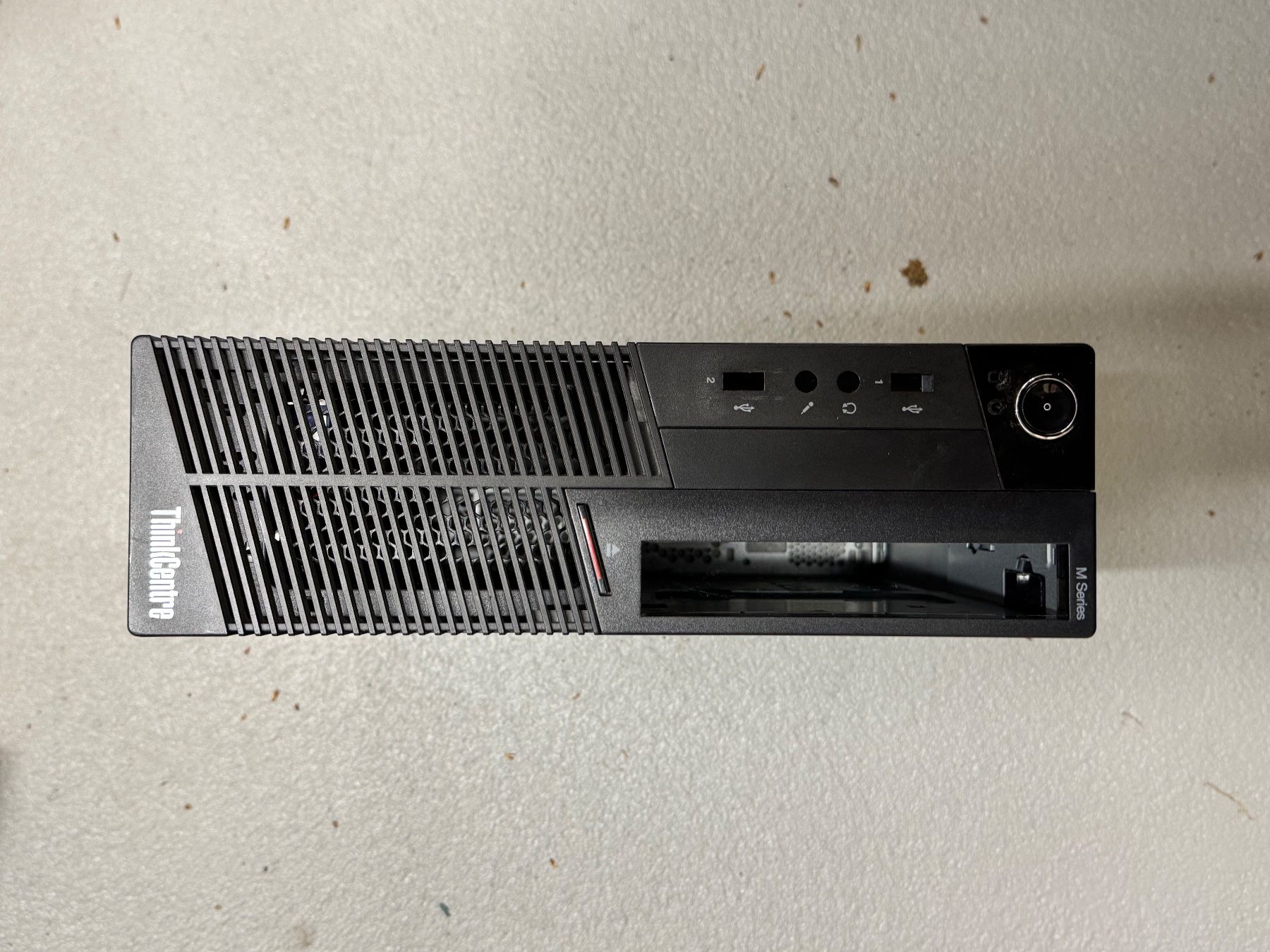 Lenovo Custodie: Lenovo ThinkCentre Gehäuse, leer, aufklappbar – Usato da Kriens venduto da ektahenbuhl 1