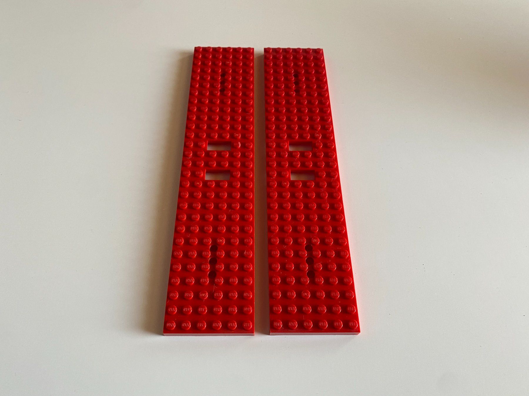 Lego Giocattoli: LEGO - 2 - ROTE - EISENBAHN - PLATTEN – Usato da Gelterkinden venduto da ajdt4 1