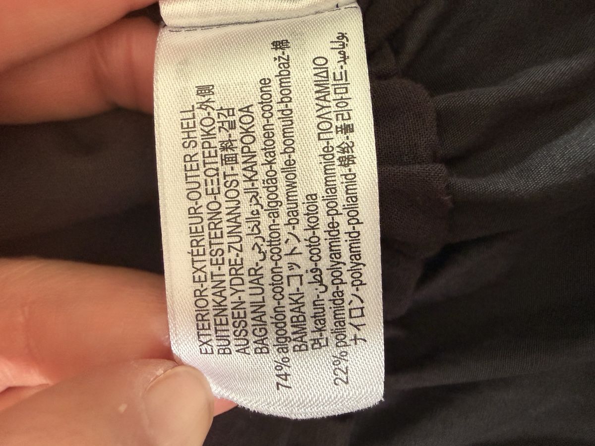 Zara Top: ZARA ZW Puffy Top XL – Usato da Lugnorre venduto da jettsett 4