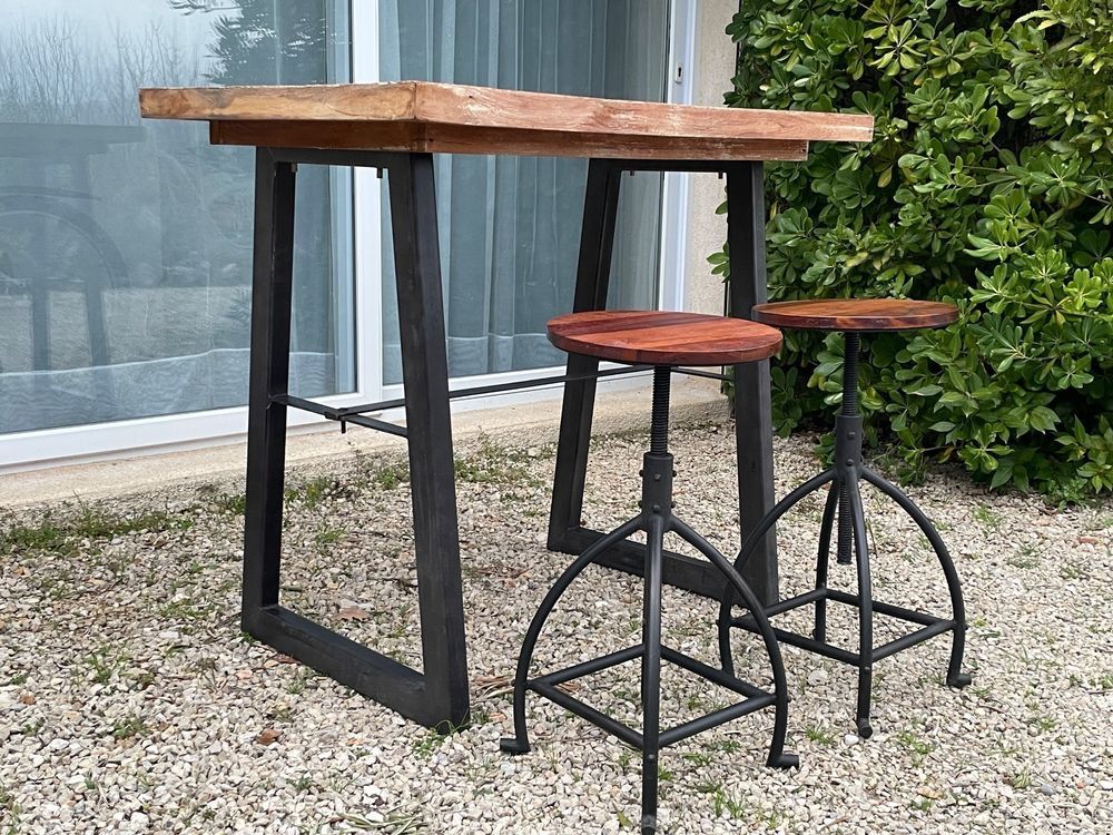 Tables: Massiver Holz-Bartisch – D'occasion à Ebikon par Brenodor