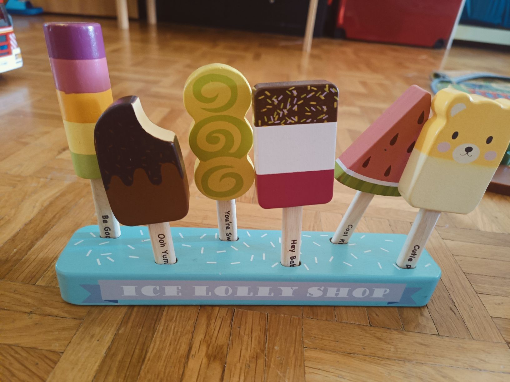 Jouets: Holz Spiel-Eis – D'occasion à Therwil par Lali1921
