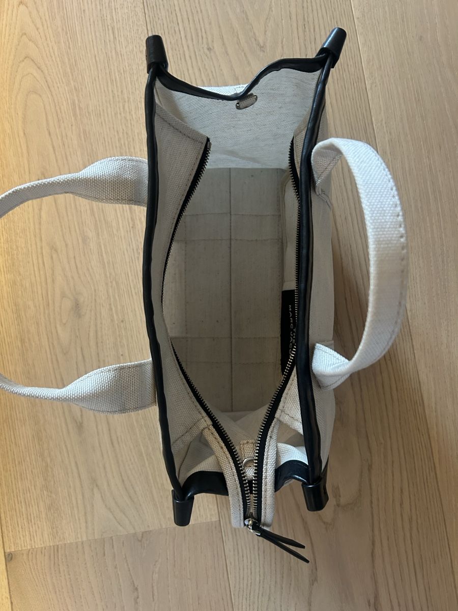 Marc Jacobs Sacs femmes: Marc Jacobs Tote Bag Beige mit Leder – D'occasion à Mönchaltorf par johanna_k06 2