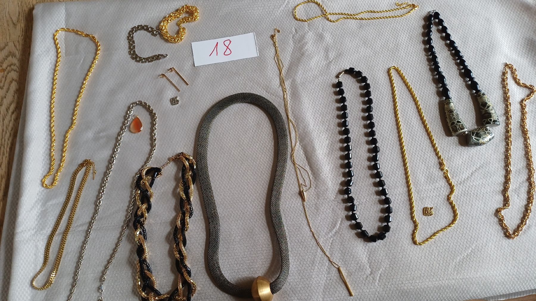 Altri gioielli: Lot Modeschmuck – Usato da Flawil venduto da Pinkmalibu
