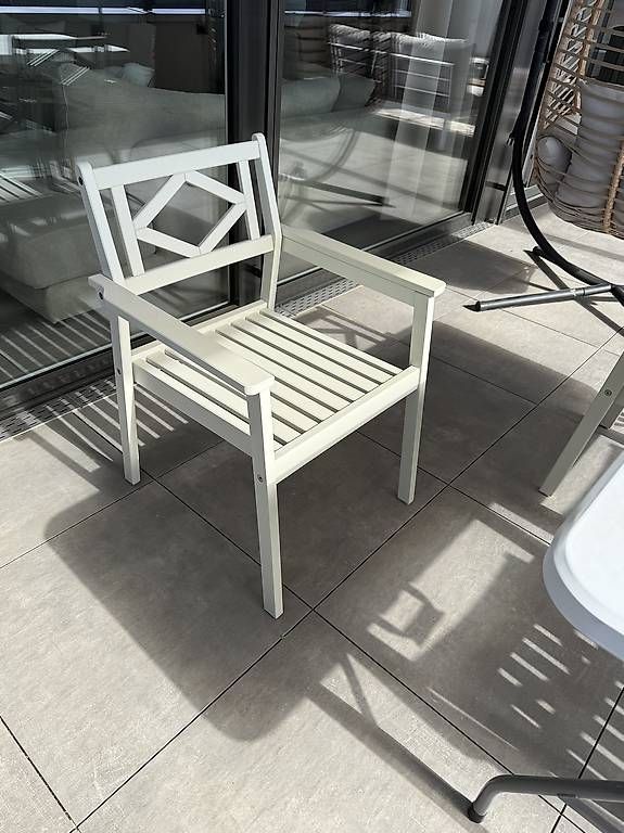 Ikea Sedie: 4 Gartenstühle weiss Holz – Usato da Künten venduto da lan_2fjc