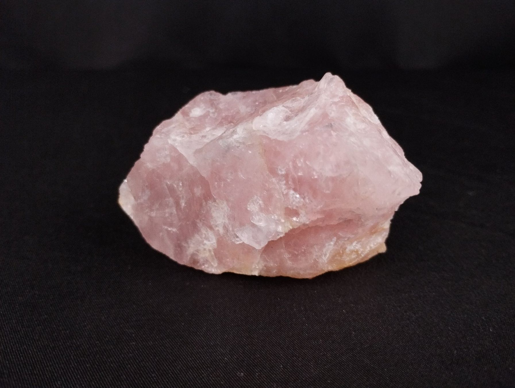 Mineralien & Heilsteine: Rosenquarz 218g – Gebraucht aus Schübelbach von Restwert_Schubelbach