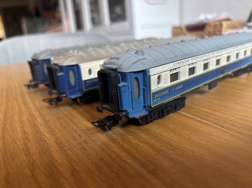 Pocher Modelleisenbahnen: Lot de wagons de la marque POCHER – Gebraucht aus Orbe von car_8grw 1