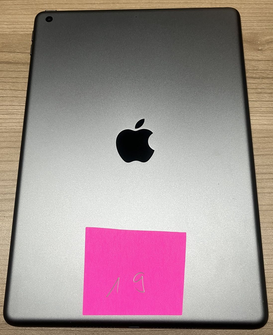 Apple Tablet PC: iPad A2197 (Nr.19) – Gebraucht aus Effingen von meierto1