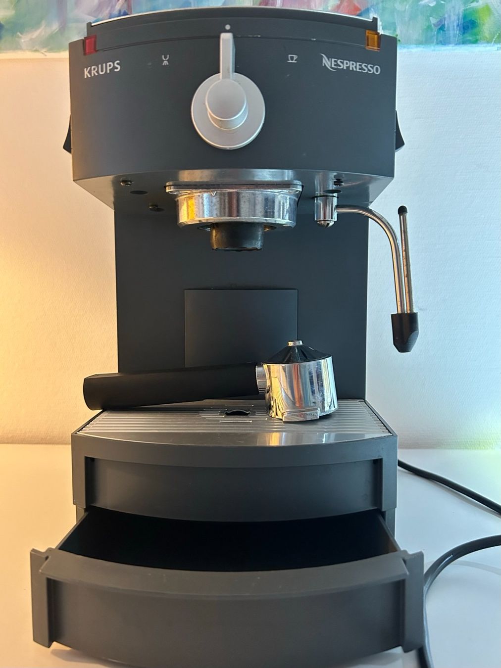 Krups Macchine per caffè & Macchine per espresso: Robuste machine à café Krups à capsules comme neuve, révisé. – Nuovo (secondo la descrizione) da nyon venduto da Lbabi 5