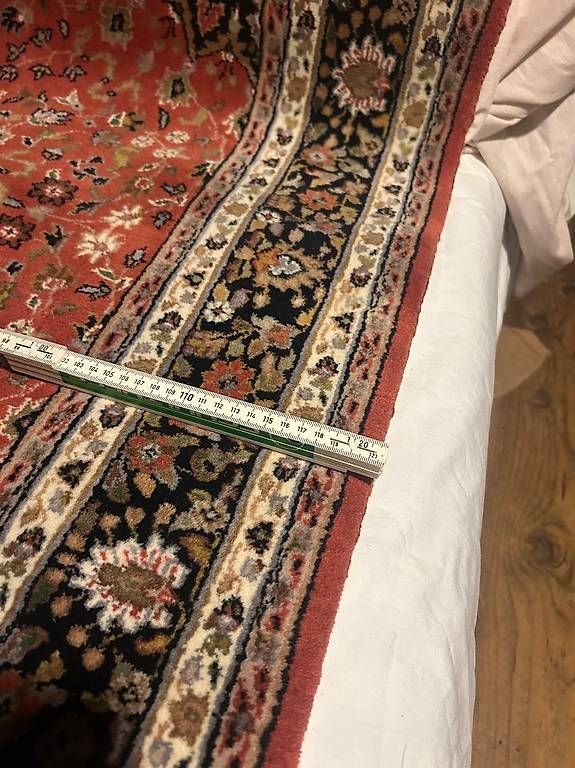 Tappeti: Tapis carré traditionnel – Usato da Préverenges venduto da lud_dk87 3