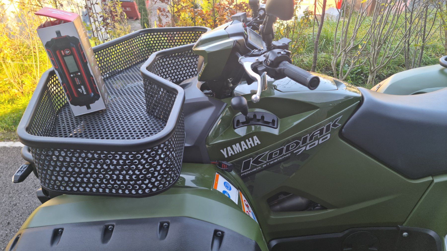 Yamaha ATVs / Quads: Ab MFK mit Raupenkit und Räder – Neu (gemäss Beschreibung) aus Trimmis von 0004 6