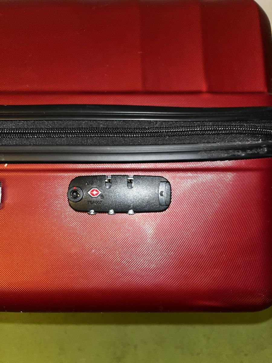 Reisekoffer: Koffer Rot (Gross) – Gebraucht aus Pfäffikon ZH von Restore-Me 1