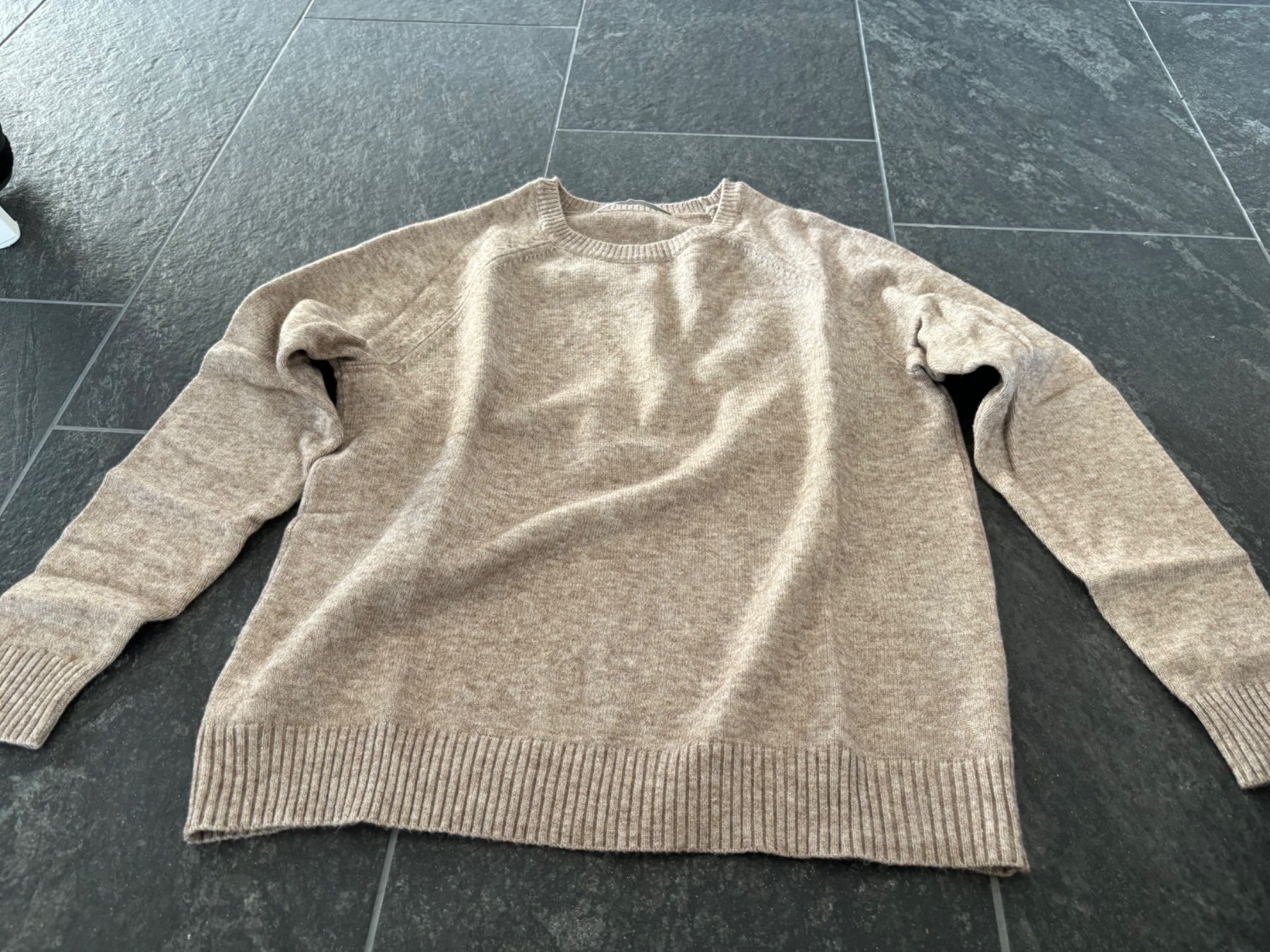 Only Pullover & Sweatshirts: Only Pullover - grau ~ Gr. XS – Gebraucht aus Stadel von Chanel_5
